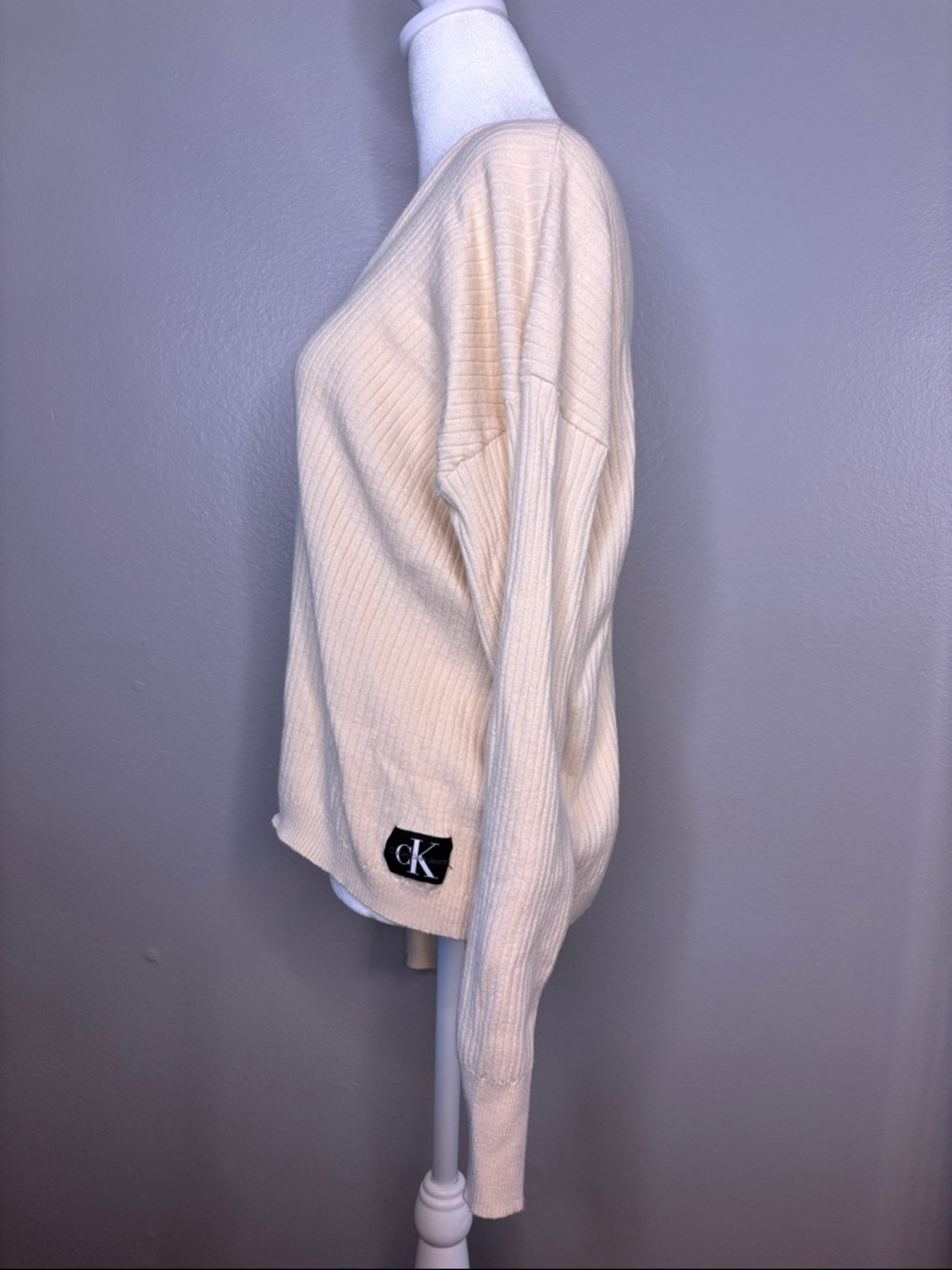 Calvin Klein Ribbed Sweater ‼️LISTING IS FOR SWEATER ONLY‼️ - Picture 6 of 8